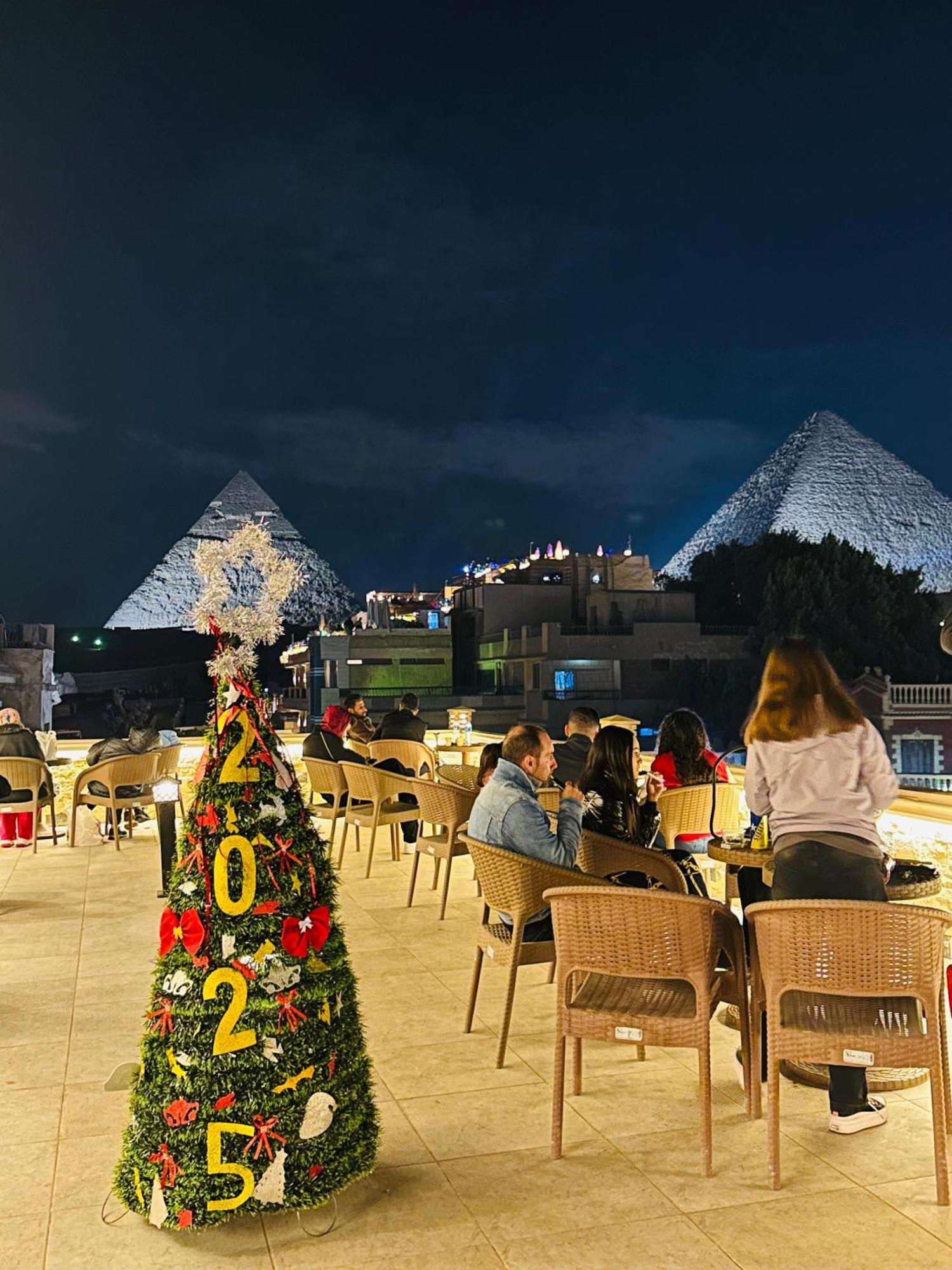 King Ali Pyramids View Inn Kafret el-Gabal Kültér fotó